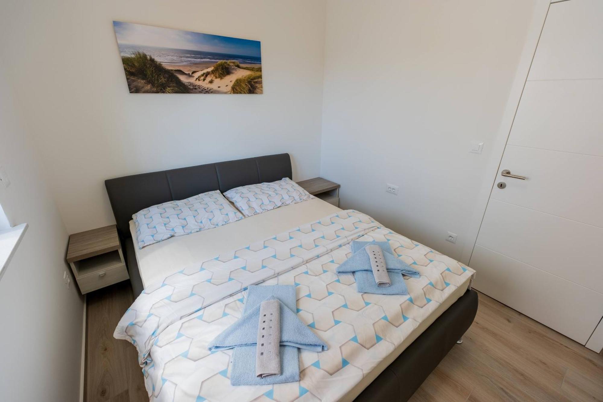 Three-Bedroom Premium Holiday Home Atmosfera With Private Pool&Sauna Βόντιτσε Εξωτερικό φωτογραφία