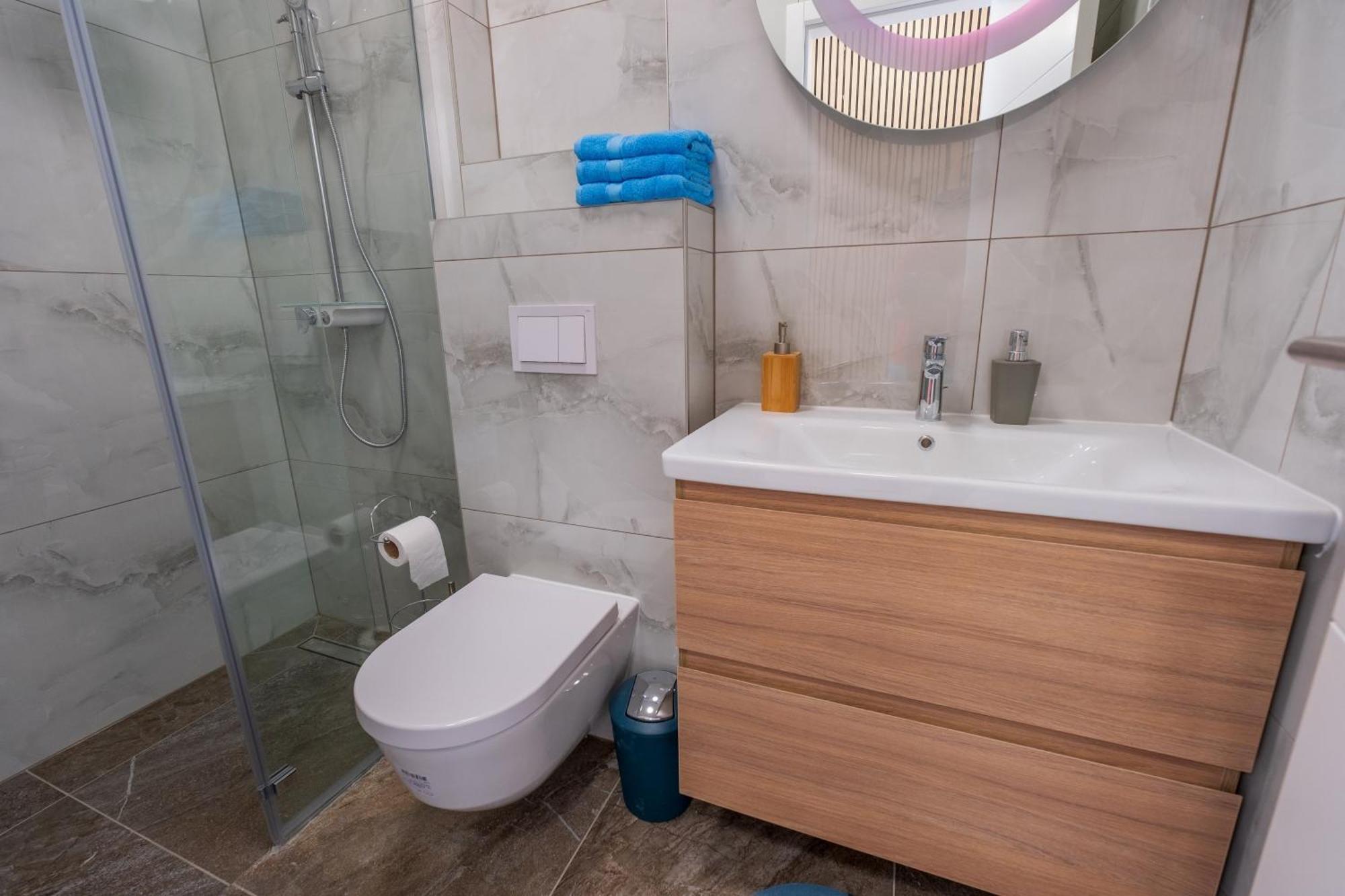Three-Bedroom Premium Holiday Home Atmosfera With Private Pool&Sauna Βόντιτσε Εξωτερικό φωτογραφία