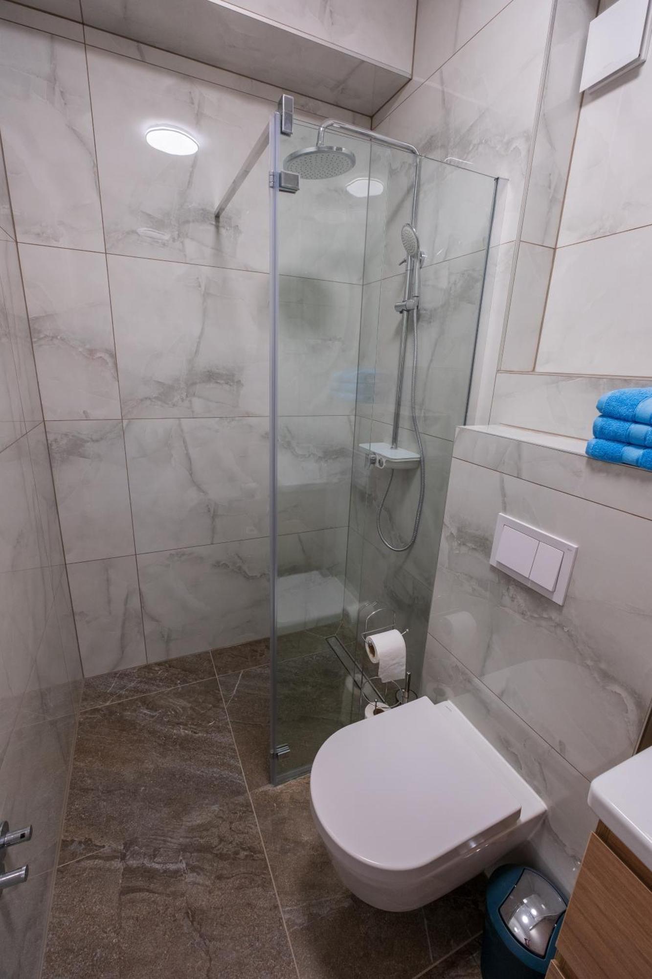Three-Bedroom Premium Holiday Home Atmosfera With Private Pool&Sauna Βόντιτσε Εξωτερικό φωτογραφία