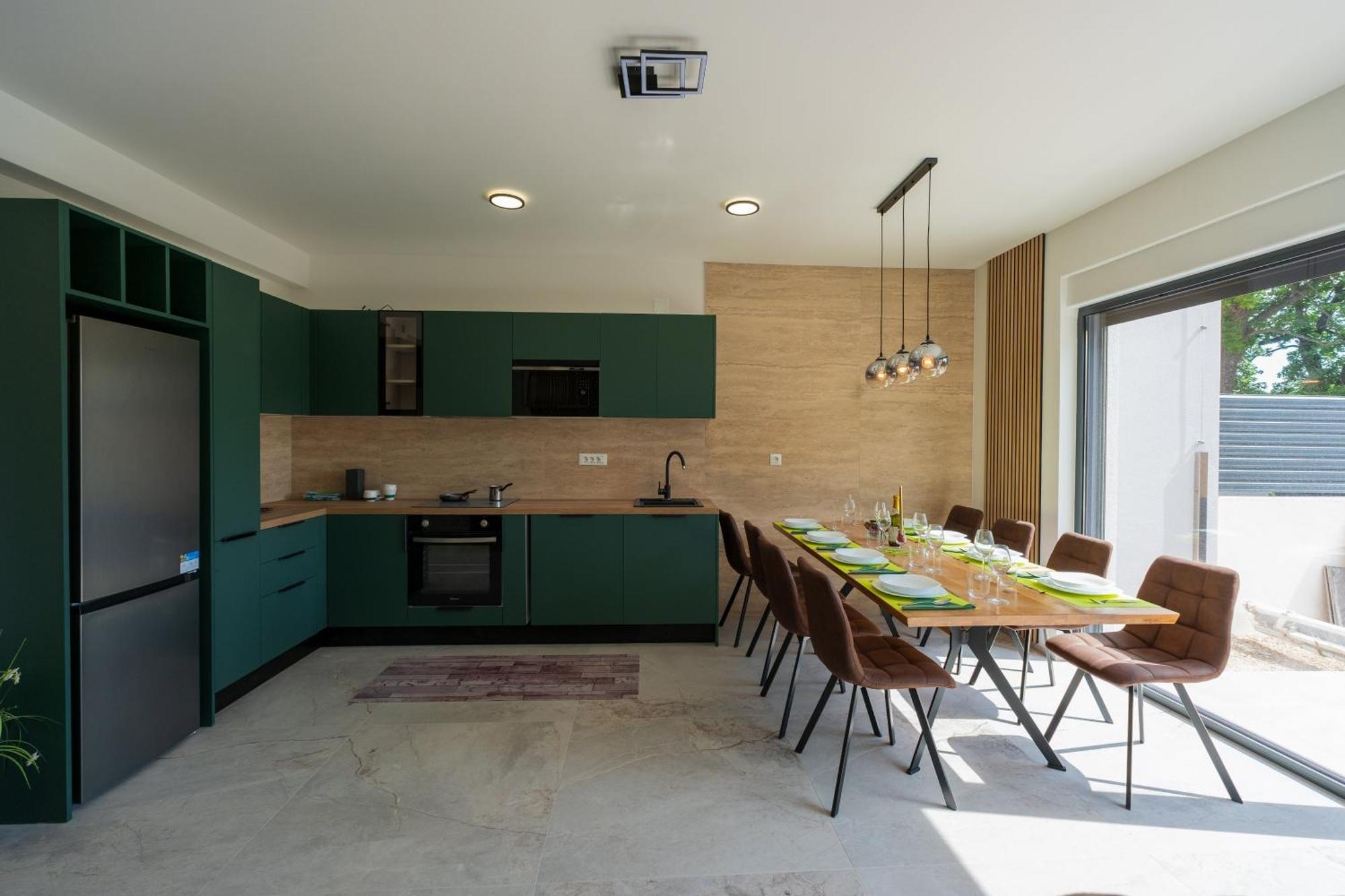Three-Bedroom Premium Holiday Home Atmosfera With Private Pool&Sauna Βόντιτσε Εξωτερικό φωτογραφία
