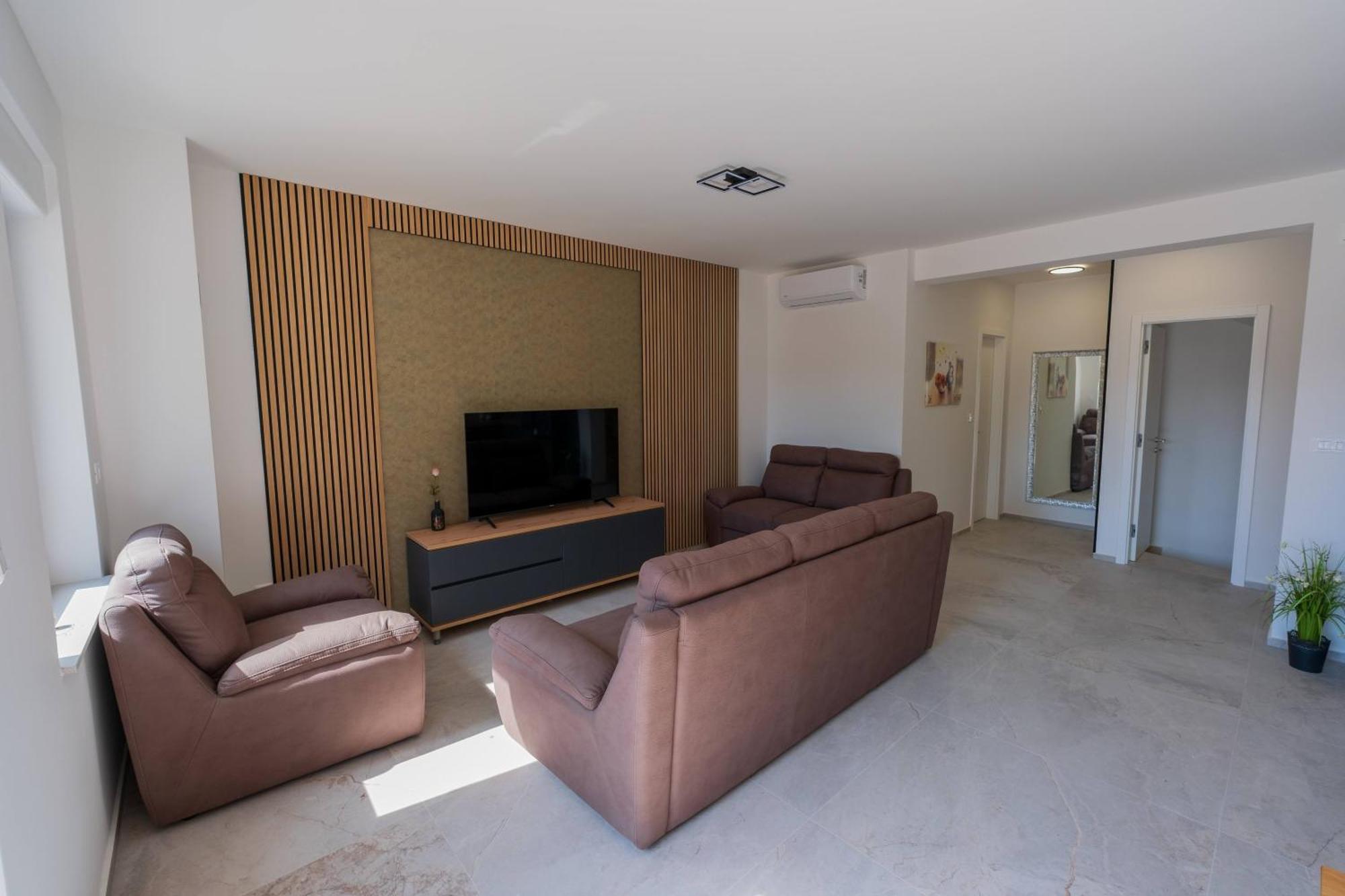 Three-Bedroom Premium Holiday Home Atmosfera With Private Pool&Sauna Βόντιτσε Εξωτερικό φωτογραφία