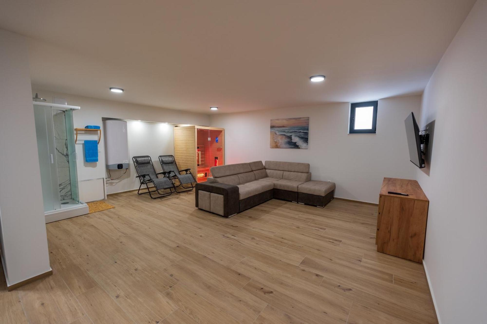 Three-Bedroom Premium Holiday Home Atmosfera With Private Pool&Sauna Βόντιτσε Εξωτερικό φωτογραφία